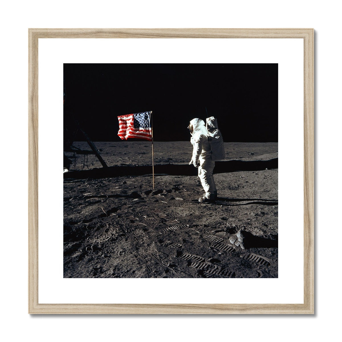 Apollo 11 Moonwalk Impresión enmarcada y montada