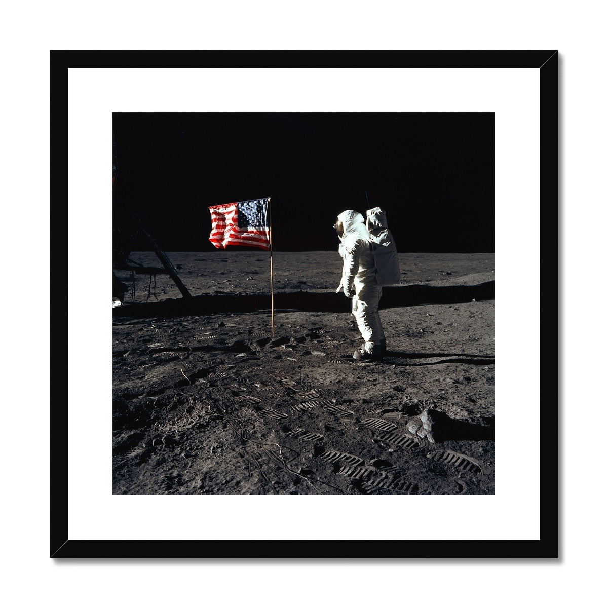 Apollo 11 Moonwalk Impresión enmarcada y montada