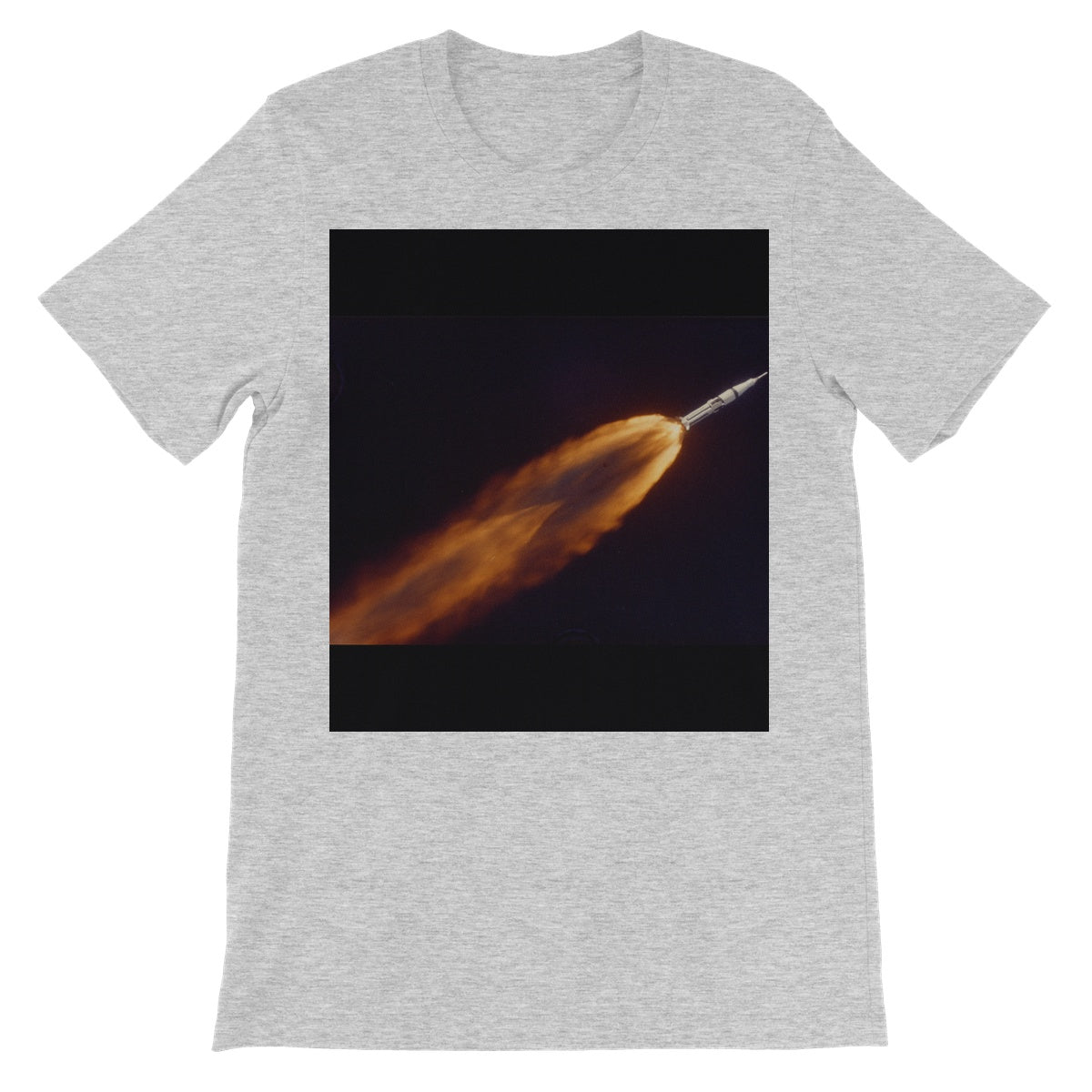 Apollo 7 fotografiado en vuelo por A LOTS (68-HC-641) Camiseta Unisex de Manga Corta