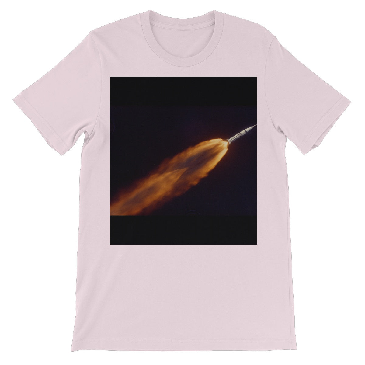 Apollo 7 fotografiado en vuelo por A LOTS (68-HC-641) Camiseta Unisex de Manga Corta