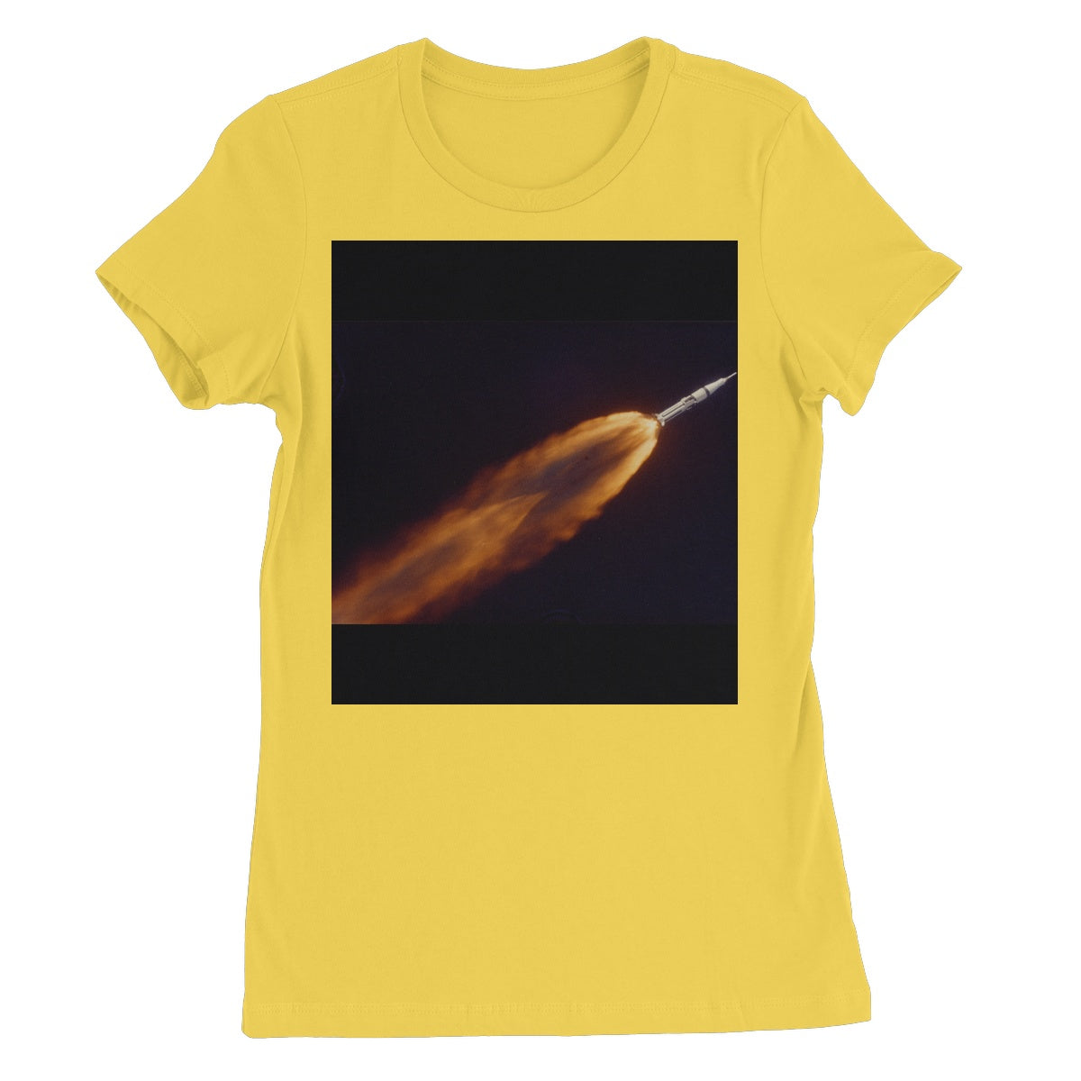 Apollo 7 photographed in flight by ALOTS (68-HC-641) Women's Favourite T-Shirt